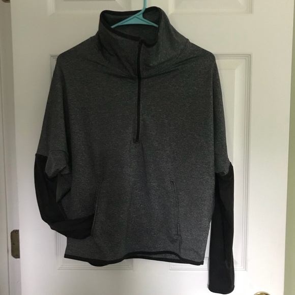 Athletic top by Live Love Dream - Picture 1 of 4